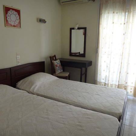 Oceanis Hotel Лутра Едипсу Екстериор снимка